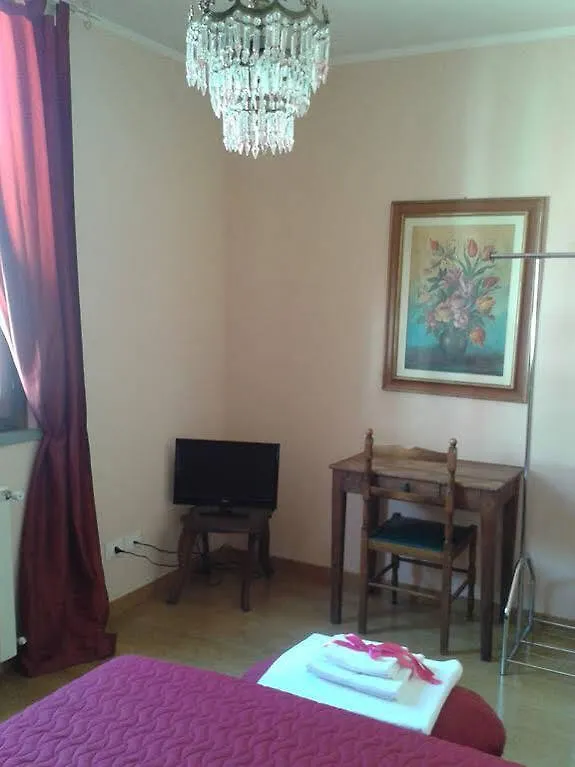 Bed And Breakfast Loriana Arezzo 0*,